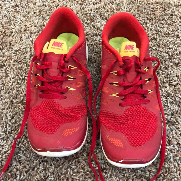 Nike Free 5.0,sneakers size 6Y Red w/orange - Picture 1 of 6